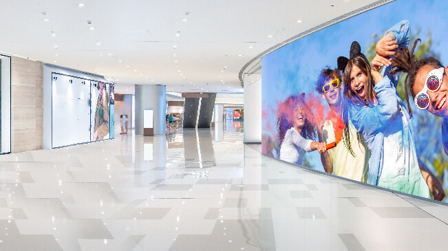 Publicidad en interiores y navegación digital