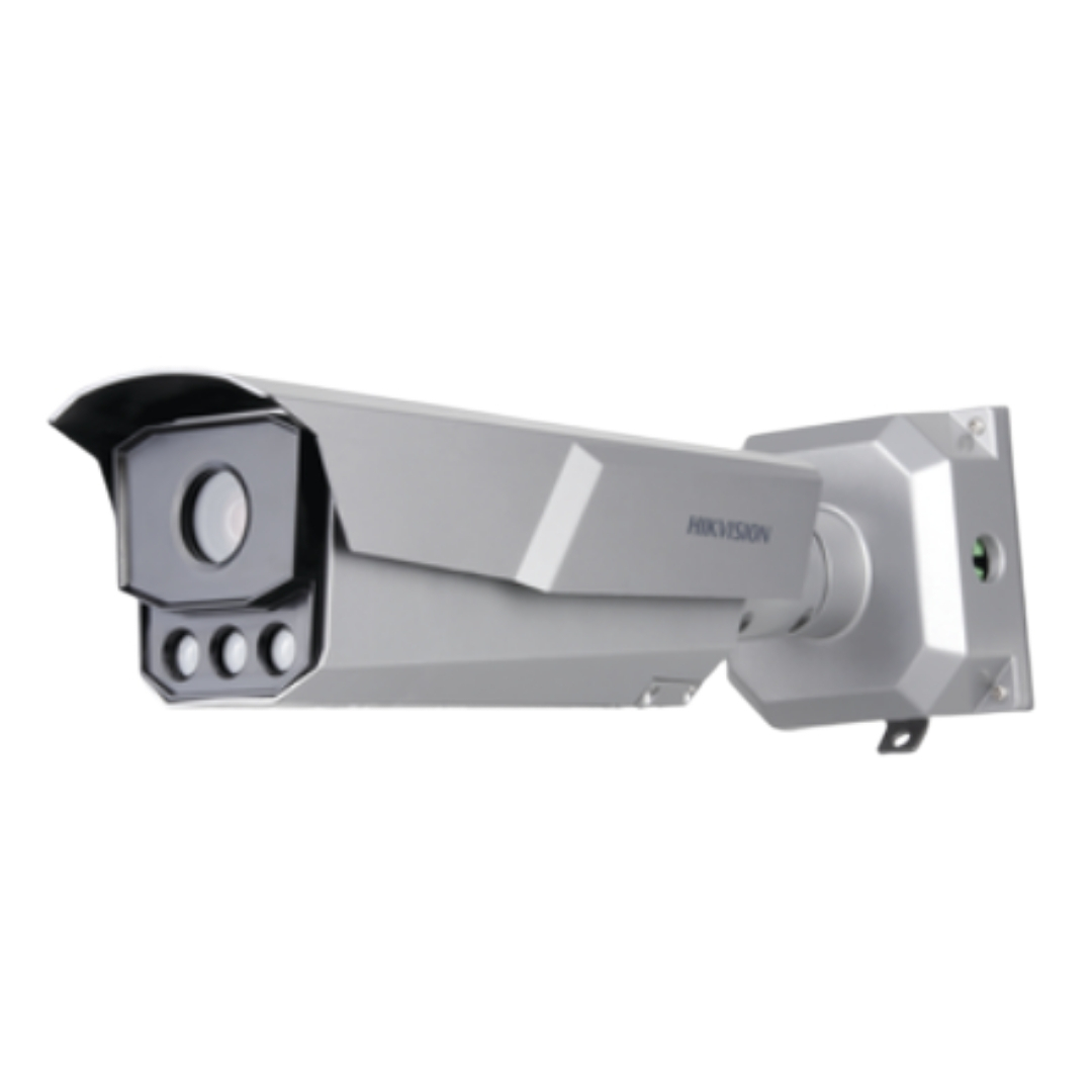 iDS-TCM803-HIPOE0832 - CAMARA ANPR HIKVISION VARIFOCAL, 8MP, IP67, IK10, LENTE 8 A 32MM, IR 50MTS, SD 512BG, POE.
